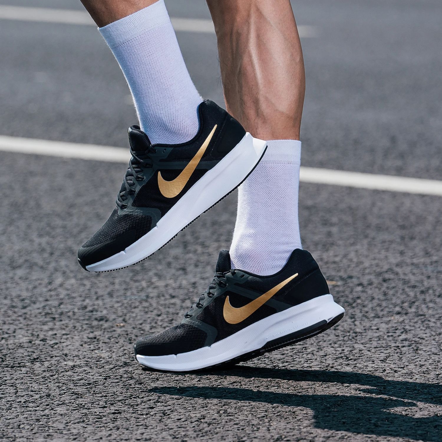 Nike Men's Sports Shoes Run Sw - Men Shoes Size Nike ulasan dan harga