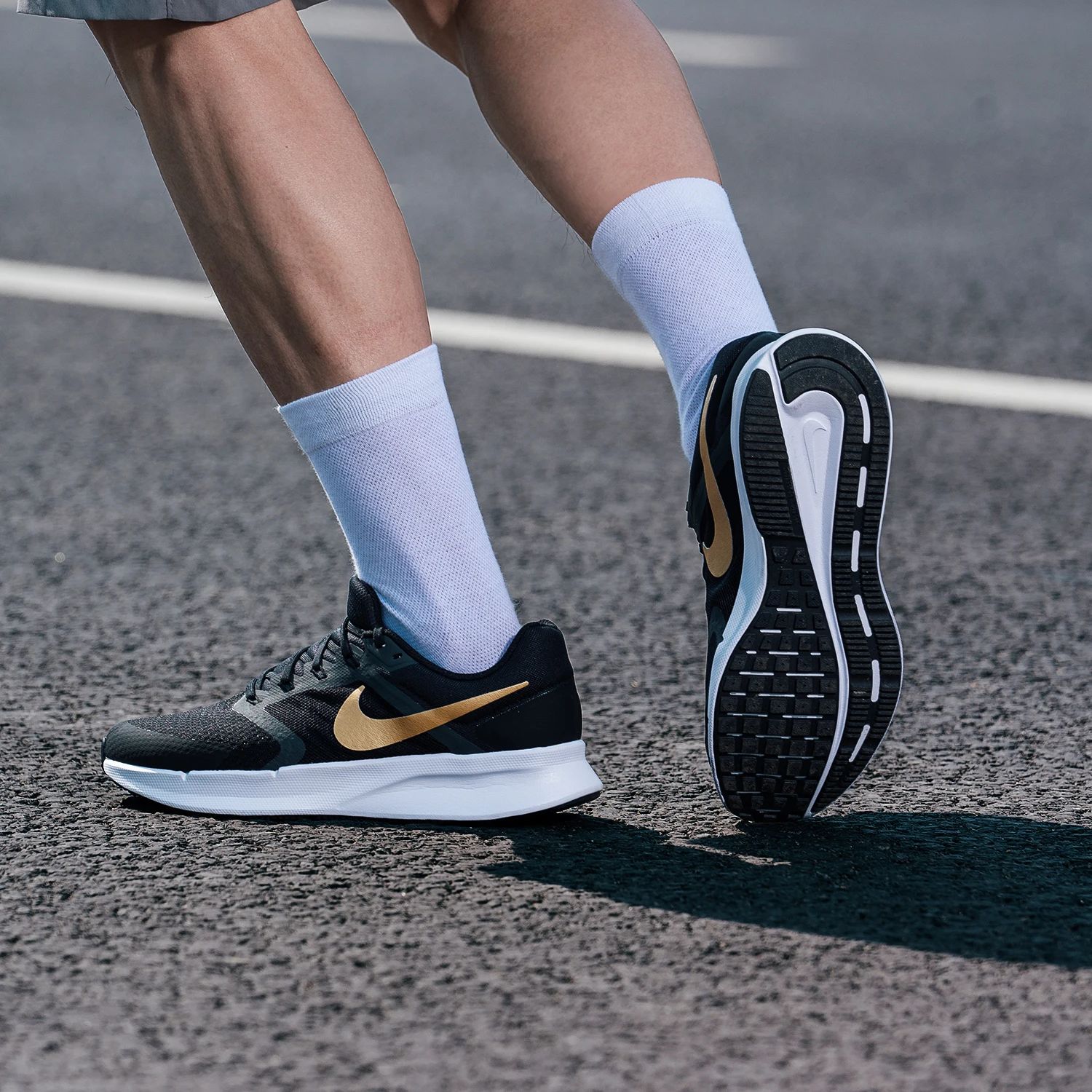 Nike Men's Sports Shoes Run Sw - Men Shoes Size Nike ulasan dan harga