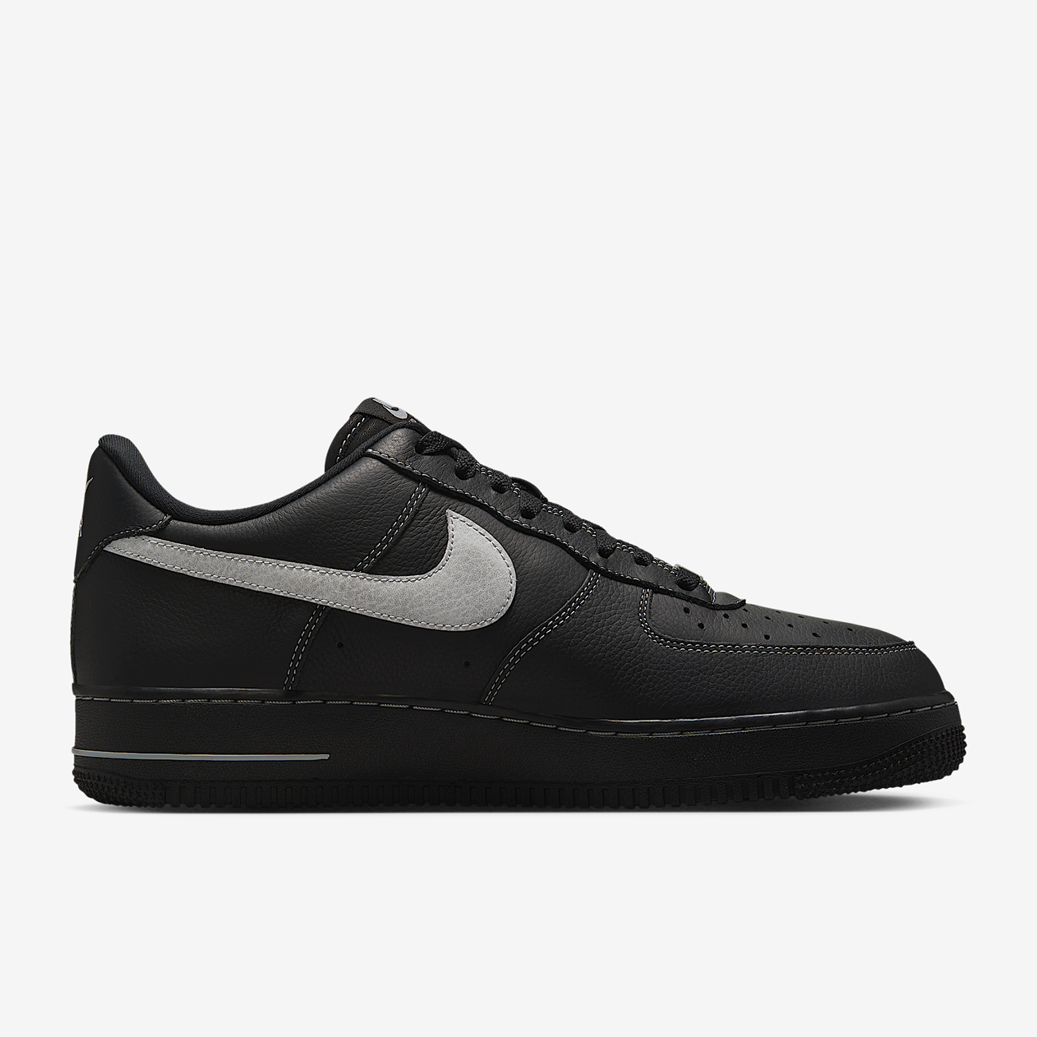 Nike Authentic AIR FORCE 1 07  - Men Shoes On Sale Nike ulasan dan harga